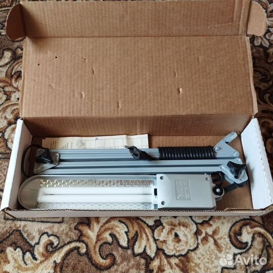 Лампа настольная б/у