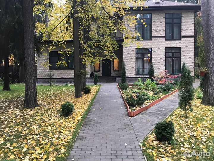 Семейная пара/помошники по хозяйству