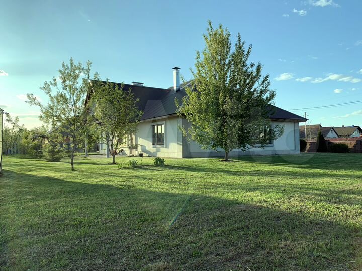 Дом 336,2 м² на участке 20,8 сот.