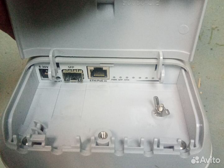 MikroTik mantbox 15s (RB921GS-5HPacD-15S)