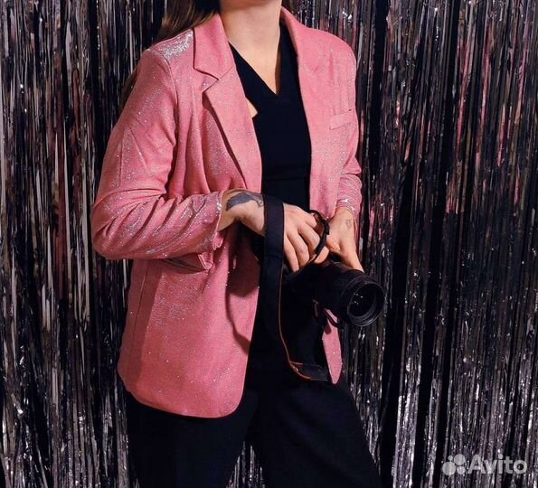 Пиджак блестящий розовый