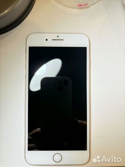 iPhone 8 Plus, 64 ГБ