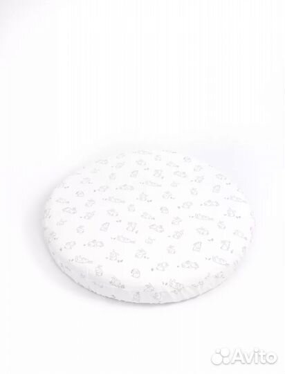 Продам простынь на детскую кровать