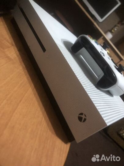 Xbox One s