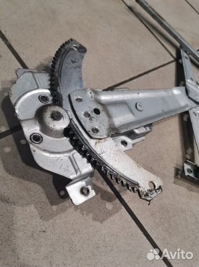 Стеклоподъемник передний левый Daewoo Matiz 0.8