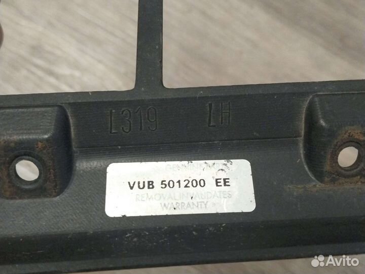 Накладка левой фары Land Rover Discovery 3 2005