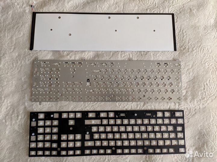 Logitech K800 Клавиши, детали, разбор