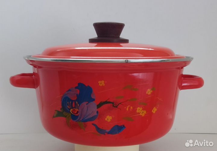 Кастрюля эмалированная