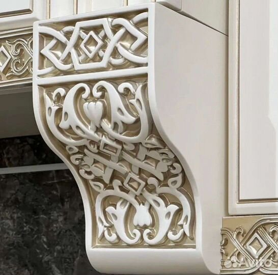 Шикарный кухонный гарнитур цена за весь