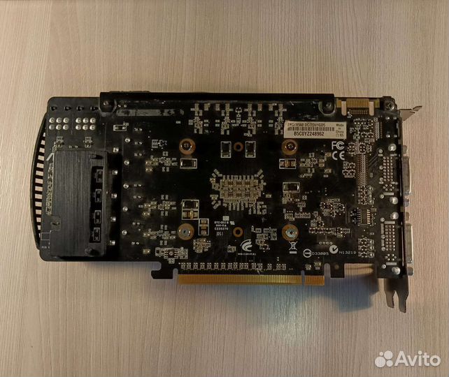 Видеокарта Asus GeForce GTX 560