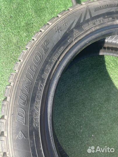Dunlop SP Winter Ice 02 215/55 R17 98T
