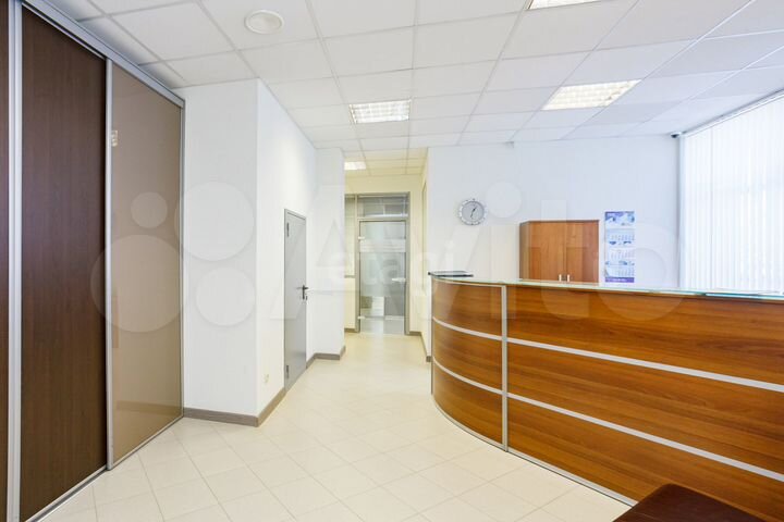 Продам помещение свободного назначения, 307.9 м²