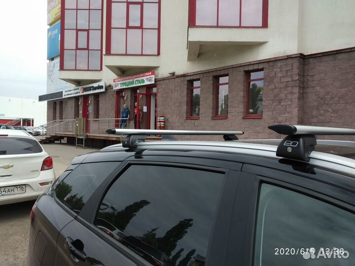 Багажник на крышу автомобиля