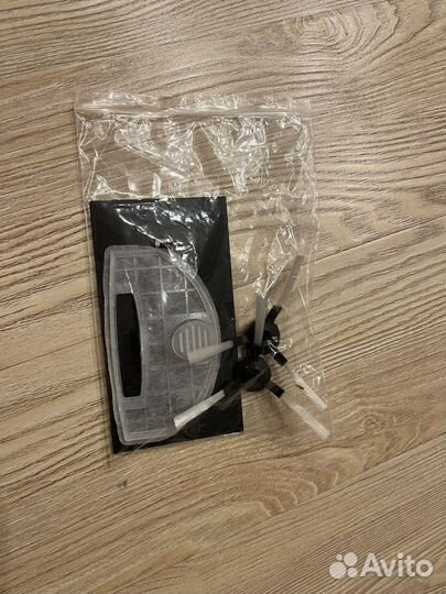 Робот пылесос scarlett