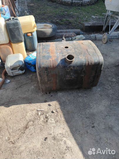 Топливный бак