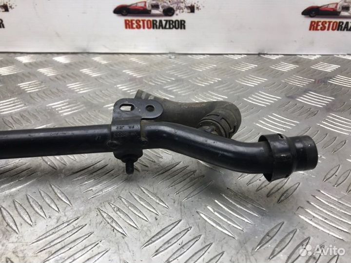 Патрубок системы охлаждения Audi A6 C6 2.0 2008