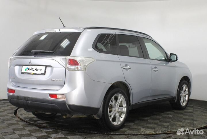 Mitsubishi Outlander 2.4 CVT, 2012, 252 920 км