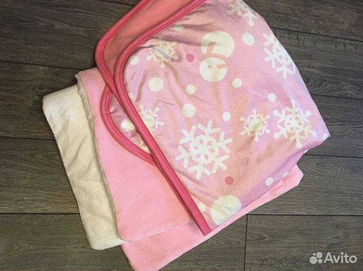 Продам 2 одеяла сразу