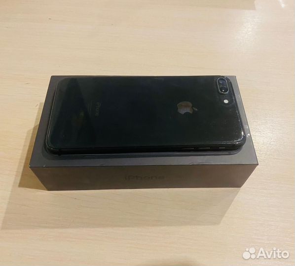 iPhone 8 Plus, 64 ГБ