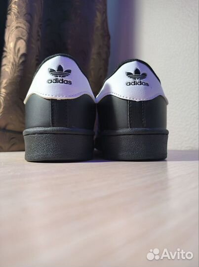 Кроссовки Adidas Superstar