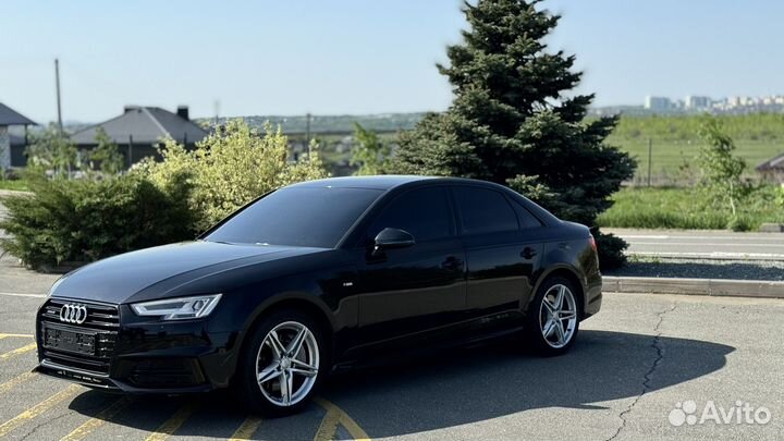 Audi A4 2.0 AMT, 2017, 95 000 км