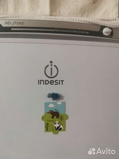 Морозильник Indesit SFR167NF