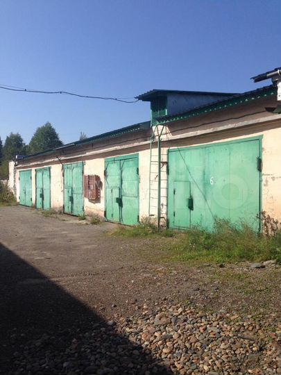 Гараж, > 30 м²