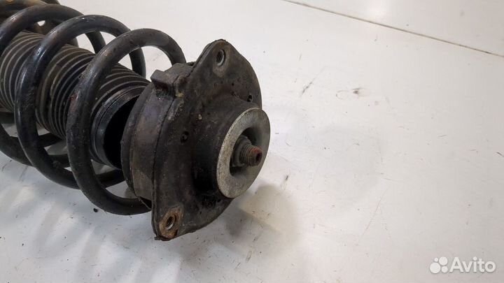 Амортизатор подвески правый передний Volkswagen Passat CC