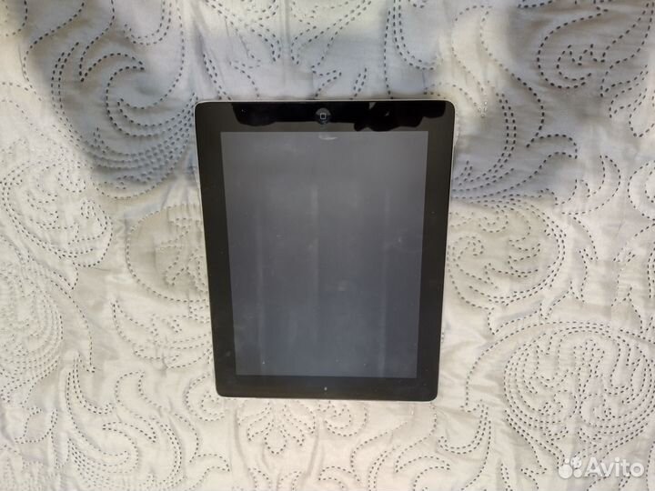 iPad 3 (Wi-Fi + Cellular)