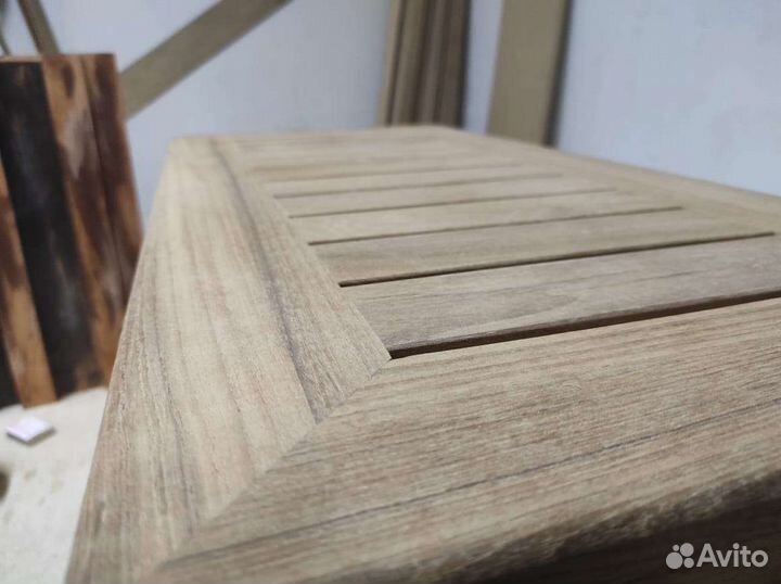 Сундук из тика. Обувница на яхту