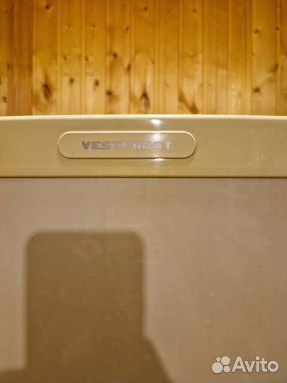Холодильник Vestfrost bkf355