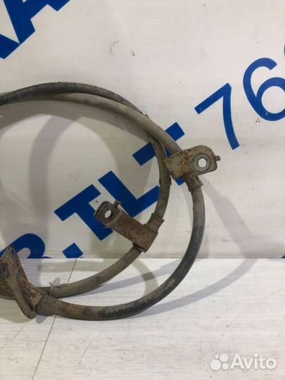 Трос ручника левый KIA ceed JD 1.4 мт универсал