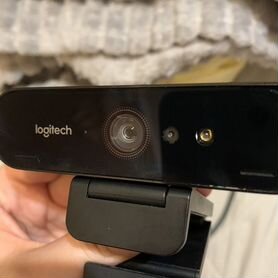 Вебкамера logitech brio