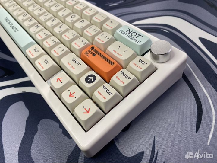 Кастомная клавиатура на базе Gmk67+Gateron Yellow