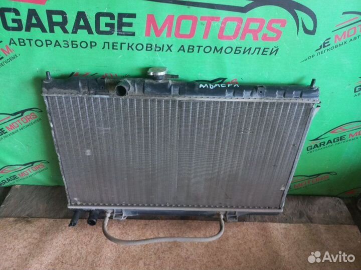 Радиатор охлаждения двигателя Nissan Almera