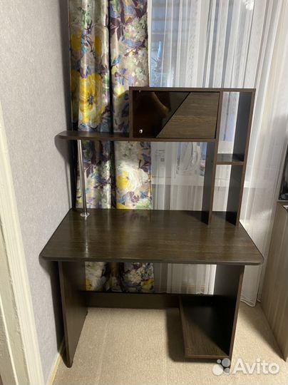 Письменный стол для школьника бу