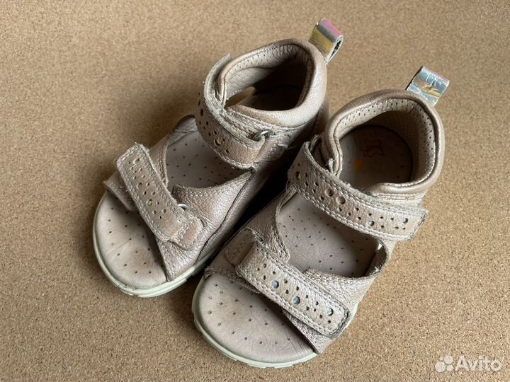 Сандали для девочки ecco 25