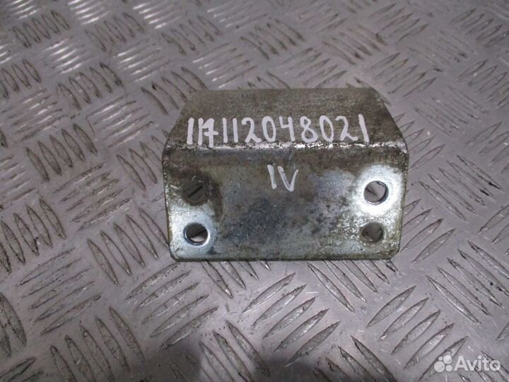 Кронштейн Iveco 500392312