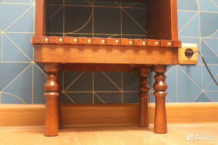 Тумба из массива дуба