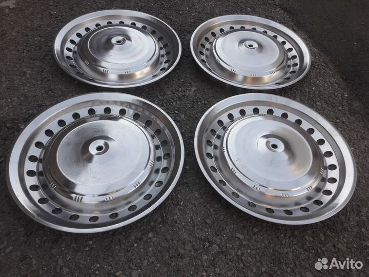 Газ 24 31029 волга колпаки и другие запчасти