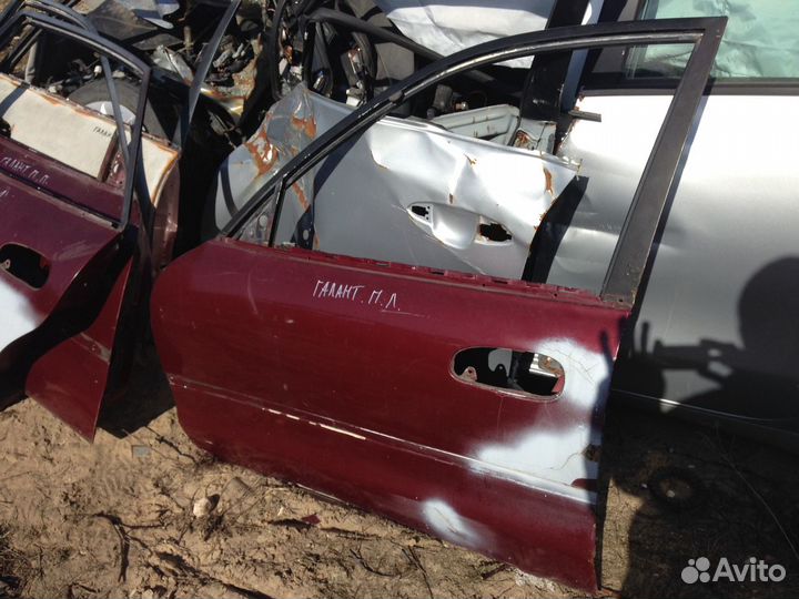 Дверь передняя левая Mitsubishi Galant 7