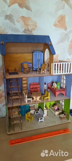 Домик кукольный