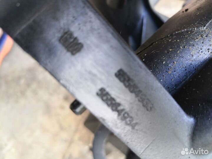 Коллектор впускной Opel Astra H z16xer