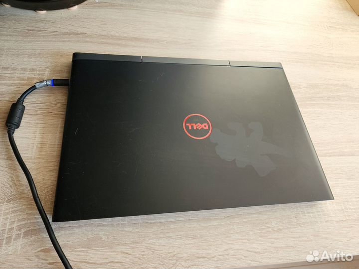Dell Gaming 7566, core i5, 16gb, GTX960m 4gb