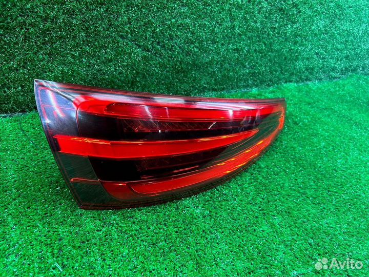 Фонарь задний левый VAG Audi Q3 8U