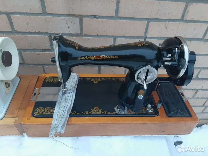 Швейная машина чайка134 и Подольск 2М ручной
