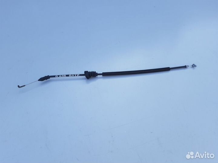 Трос открывания передней двери Skoda Fabia