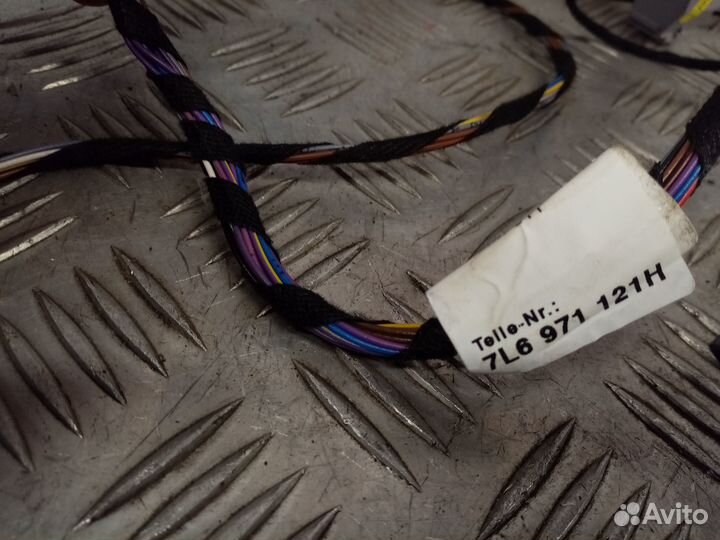 Б/У Проводка двери (общивки) передней левой TOU