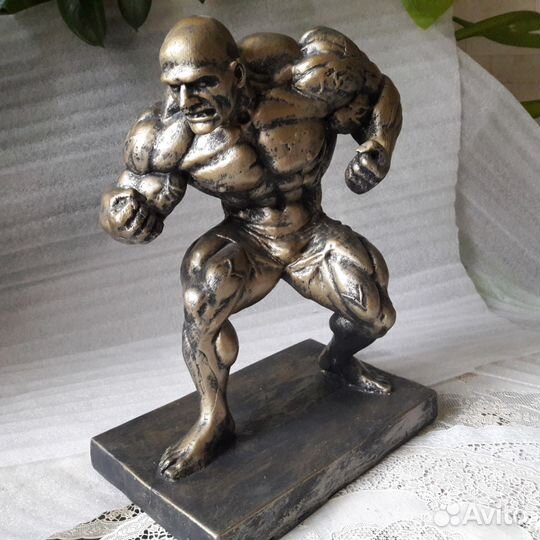 Призовые спортивные скульптуры