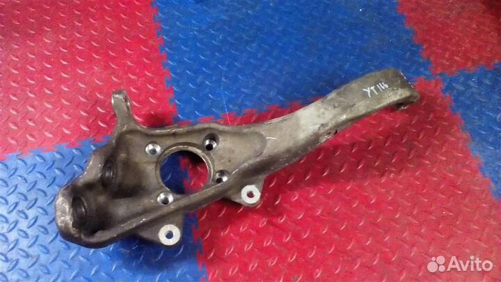 Кулак поворотный передний правый BMW X5 E70